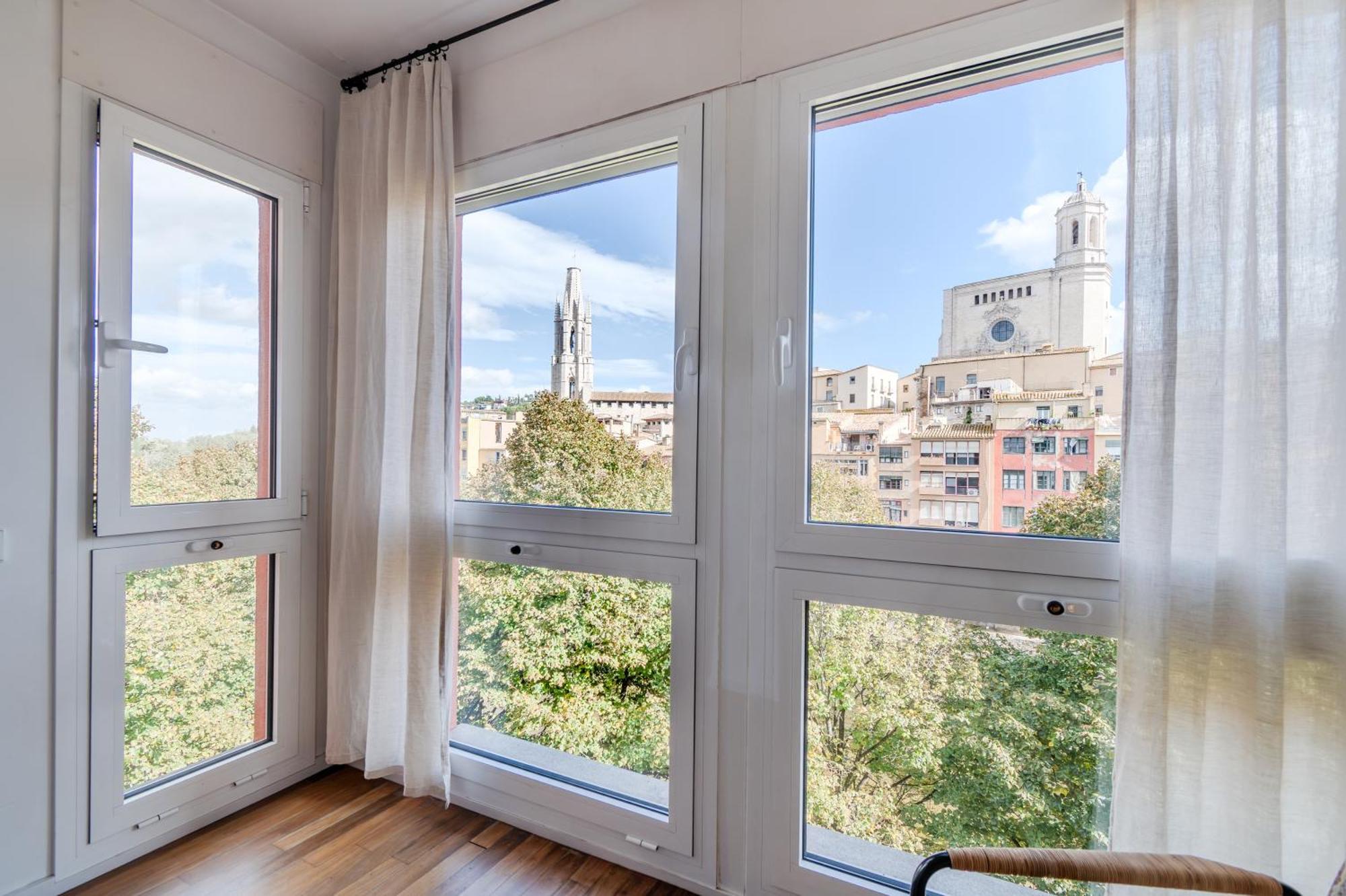 Flateli Canalejas Girona Exterior photo